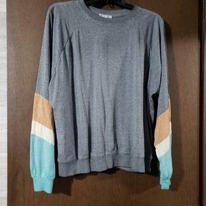 SNAG IT UP!!! TODAY ONLY!!! $ DROP! FITZ + EDDI LIGHTWEIGHT SWEATSHIRT